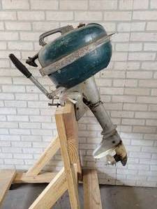 lot 106S image: 1950s Kiekhaefer Mercury Mark 5 5hp Outboard Motor - Serial No. 765035 - NO SHIPPING