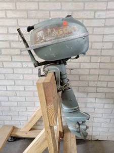 lot 106Y image: 1940s Johnson Model HD20 2.5hp Outboard Motor - NO SHIPPING