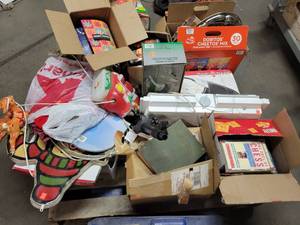 lot 169 image: Pallet Lot Christmas Dcor, Sonic Knife, DVDs, Books, Peanuts Inflatables, Tripod and More - NO SHIPPING