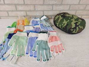 lot 210 image: (15) NEW Pairs of Grip Gloves (S,M,L) and Camouflage Cushion