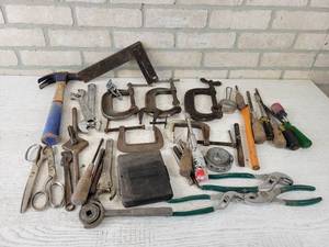 lot 239 image: Large Lot of Assorted Hand Tools