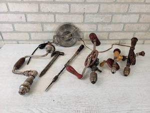 lot 241 image: Lot of Assorted Antique Tools