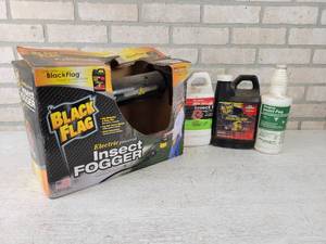 lot 244 image: Black Flag electric Insect Fogger and (3) Bottles of Insecticide - NO SHIPPING