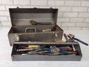 lot 245 image: CRAFTSMAN Steel Toolbox FULL of Hand Tools - S-K Sockets, Swivel Sockets, Crescent Wrench, Vice Grips, Screwdrivers and More