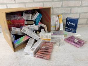 lot 257 image: Large Lot of Assorted Hair Care and Dye Products - NO SHIPPING