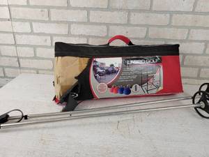 lot 260 image: Lasso Gold Set and Pair of 39 Ski Poles - NO SHIPPING