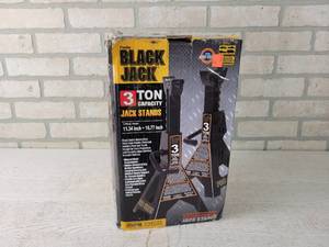 lot 268 image: New Set of 3-Ton Black Jack Jack Stands
