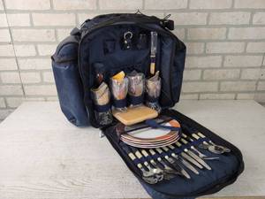 lot 269 image: Picnic Time PicnicCooler Bag
