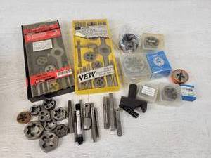 lot 289 image: CRAFTSMAN Metric & Standard Tap & Die Sets  many More Taps and Dies