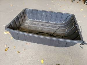 lot 330 image: Ice Fishing Sled - Approx. 36 x 27 x 9 - NO SHIPPING