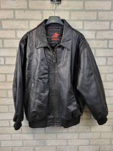 lot 339 image: Winchester Mens Leather Jacket - Size Large