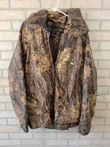 lot 350 image: Shannons Bug Tamer Camo Jacket - Size XL