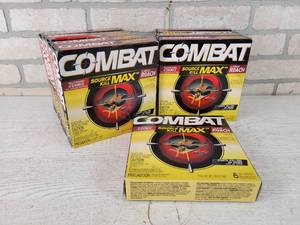lot 367 image: (10) New COMBAT Large Roach Stations - Each Box has 8 Stations