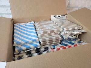 lot 412 image: Case of Approx. 1500 New Retro Sally 5 x 7 Party Favor Bags