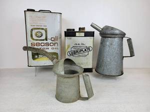 lot 528 image: Lot of Oil Cans and Pourers