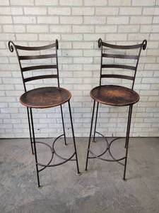 lot 535 image: Pair of Stools with Leather Seats - NO SHIPPING