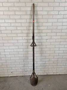 lot 612 image: Antique Post Hole Digger - NO SHIPPING