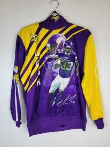 lot 646 image: Minnesota Vikings Dalvin Cook Hooded Sweatshirt - Size Small