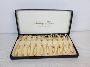 lot 673 image: Sunny Home Stainless Steel Gold Toned Cocktail Forks and Spoons