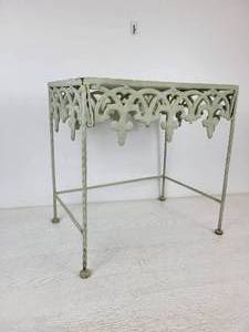 lot 678 image: Light Green Ornamental Cast Iron Plant Stand - NO SHIPPING