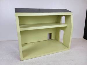 lot 681 image: Vintage Homemade Childrens Toy Barn