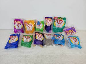 lot 684 image: Set of (12) 1998 McDonalds Beanie Baby Toys
