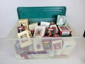 lot 695 image: Large Collection of Hallmark Keepsake Christmas Ornaments and Other Holiday Dcor - NO SHIPPING