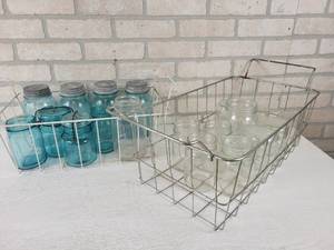 lot 547 image: Lot of (21) Vintage Ball & Kerr Canning Jars - Quart and Pint - NO SHIPPING