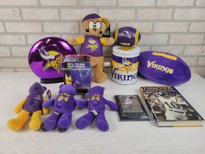 lot 560 image: Large Lot of Minnesota Vikings Football Memorabilia - NO SHIPPING