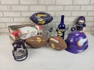 lot 562 image: Large Lot of Minnesota Vikings Football Memorabilia - NO SHIPPING