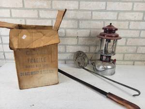 lot 568 image: Vintage AGM Model 2572 Lantern - Made in Albert Lea, MN and More - NO SHIPPING