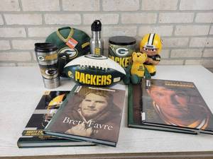 lot 573 image: Large Lot of Green Bay Packers Football Memorabilia - NO SHIPPING