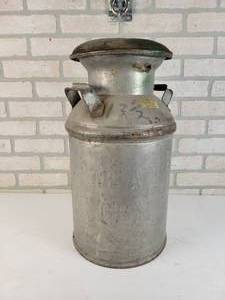 lot 856 image: Antique Milk Can with Lid -  The GRT A&P Tea Co., Ida Grove Creamery is Embossed on the Side  - From The Great Atlantic and Pacific Tea Company - NO SHIPPING