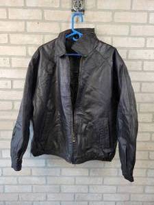 lot 891 image: Knights Bridge Leather Jacket - Size X-Large