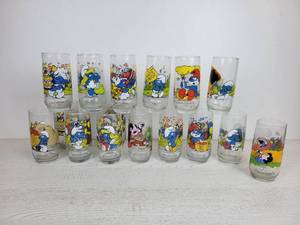 lot 938 image: Lot of (15) Vintage Smurf Drinking Glasses and (1) Camp Snoopy McDonalds Glass - NO SHIPPING