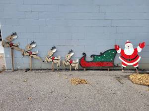 lot 944 image: Vintage Homemade Christmas Yard Dcor, Constructed of 14 Plywood - NO SHIPPING