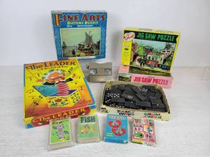 lot 956 image: Lot of Vintage Toys, Games, and Puzzles