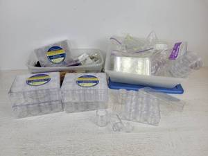 lot 967 image: Large Lot of Bead and Craft StorageOrganization Containers