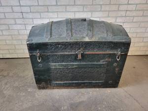 lot 969 image: Large Black Vintage Trunk - NO SHIPPING
