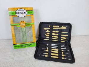 lot 973 image: Professional Clay Toolkit and Loew-Cornell Sculpting Tools