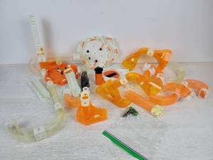 lot 987 image: HexBug System