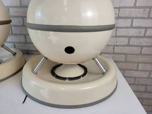 lot 506 image: Pair of 1970s Sonic Systems Inc. SoundSphere Model No. 168 Ceiling Mount Speakers