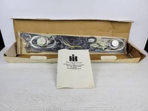 lot 1006 image: NEW in Package - International Harvester Radio Trim Panel with Speakers, Antenna, and Wiring