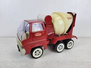 lot 1008 image: Vintage TONKA Cement Truck - Excellent Condition