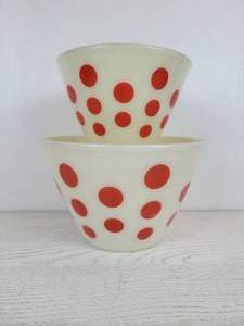 lot 1028 image: Pair of Vintage Polka-Dot Fire King Mixing Bowls