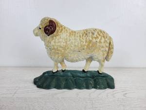 lot 1057 image: Cast Iron Ram Sheep Doorstop