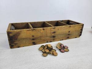 lot 1060 image: Mundet Cork Corp Box with Unused Cork Lined Bottlecaps