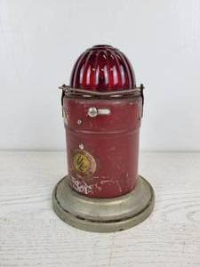 lot 1069 image: Vintage Eco-Lite Battery Operated Lantern by Economy Electric Lantern Co.