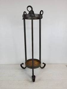 lot 1081 image: Heavy Steel Plant Stand - NO SHIPPING