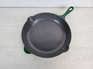lot 1111 image: 10 Le Creuset Cast Iron Enameled Frying Pan